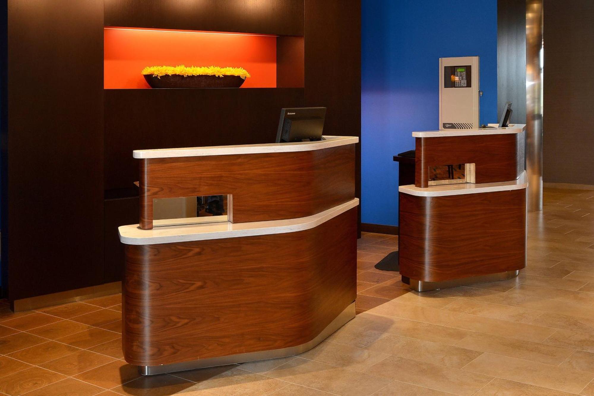 Courtyard By Marriott Youngstown Canfield Zewnętrze zdjęcie