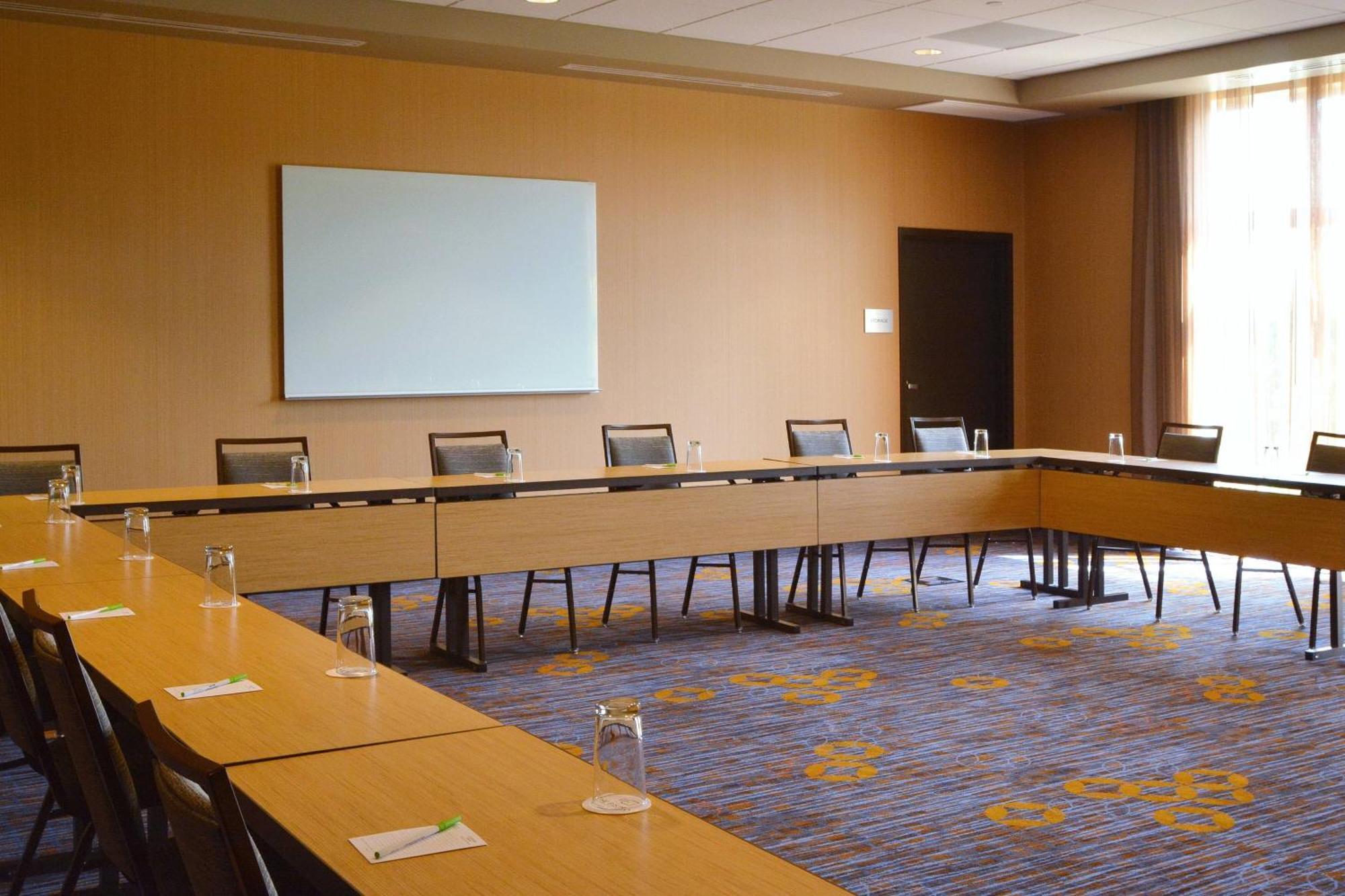 Courtyard By Marriott Youngstown Canfield Zewnętrze zdjęcie